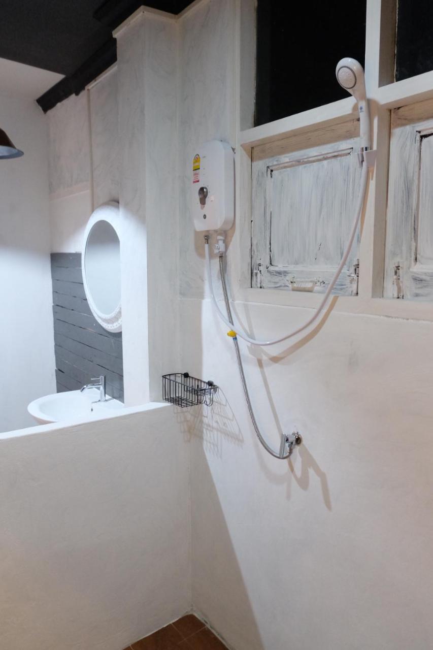 Florentino Hostel Районг Экстерьер фото